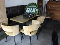 Twee tafels met messingkleur blad. let op! een strip zit los. afmeting 100 x 64 x 77 cm - afbeelding 2 van  3