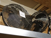 Twee tafelventilatoren prima donna. - afbeelding 1 van  3