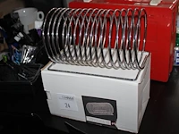 Twee tijdschriften spiralen, breedte 30 cm. - afbeelding 1 van  2