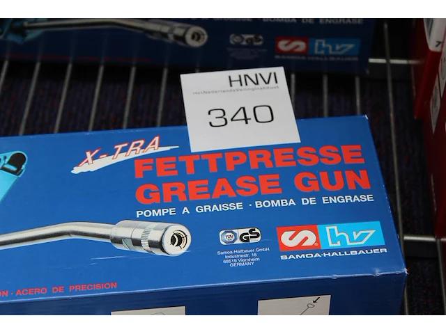 Twee vetspuiten samoa haltbauer - afbeelding 2 van  2