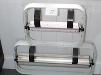 Twee wand inpakpapierhouders met breedte 38 en 58 cm. - afbeelding 2 van  2
