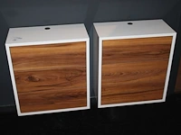 Twee wandkastjes. afmeting 50 x 25 x 70 cm - afbeelding 1 van  2