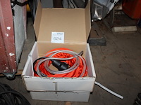 Twee waterkit slangensets. - afbeelding 1 van  2