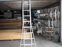 Tweedelige aluminium ladder dirks met 2x 12 treden. - afbeelding 4 van  4