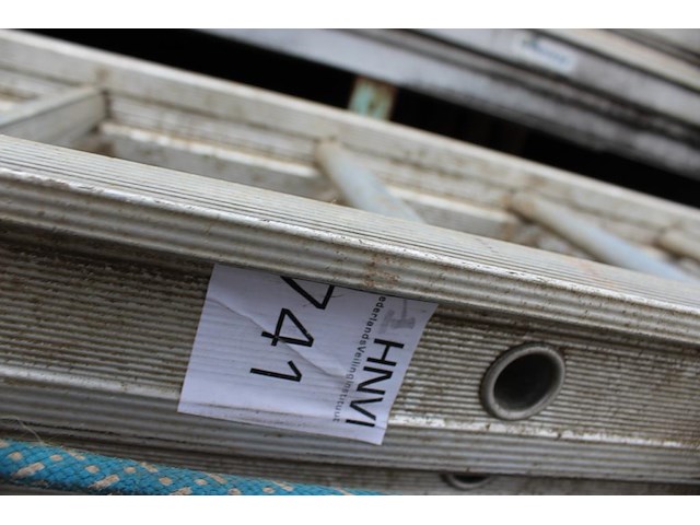 Tweedelige ladder. 2x 24 treden. - afbeelding 2 van  3