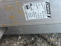 Tweedelige ladder dirks met 2x 14 treden. - afbeelding 3 van  4