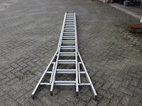 Tweedelige ladder dirks met 2x 16 treden. - afbeelding 1 van  4