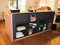 Tweedelige toonbank / kassameubel met eikenhouten topblad 2 koelplaten met koeling toxpress, vitrinekoeling... combinatiekavel - afbeelding 7 van  9