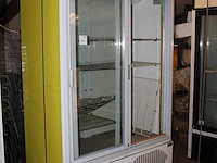 Tweedeurs koeling crystal. afmeting 135 x 68 x 205 cm. - afbeelding 2 van  2