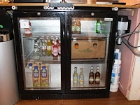 Tweedeurs vitrinekoeling promoline backbar 2-deurs black. afmeting 90 x 50 x 88 cm. let op: exclusief inhoud. - afbeelding 2 van  2