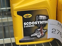 Tweetakt motorolie kroon oil scoosynth 2-stroke 9 flacons a 1l. excl. draadmand - afbeelding 2 van  2
