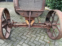 Twin city 20-32 oldtimer tractor - afbeelding 3 van  21