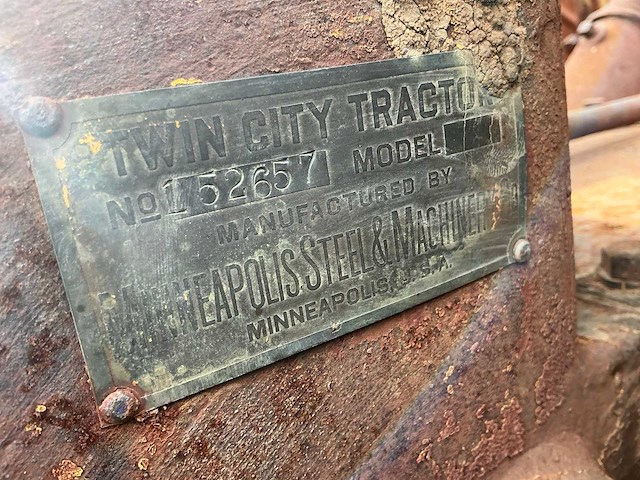 Twin city 20-32 oldtimer tractor - afbeelding 14 van  21