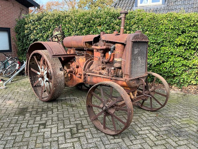 Twin city 20-32 oldtimer tractor - afbeelding 15 van  21