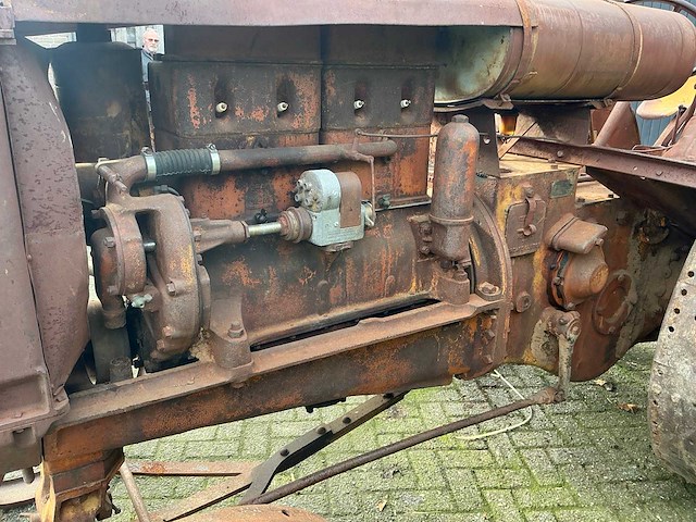 Twin city 20-32 oldtimer tractor - afbeelding 20 van  21