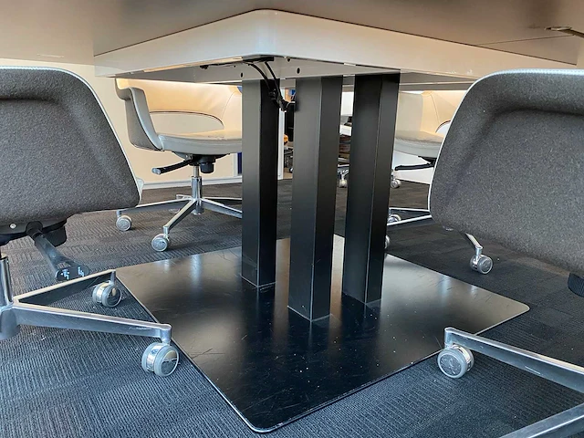 Twinform - 4p design conferentieset 180x180 - afbeelding 22 van  23