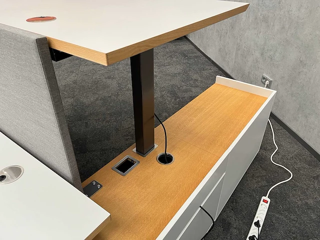 Twinform - design elektrisch zit/sta werkplek 200x85 met dressoir - blank gelakt frame - afbeelding 17 van  33