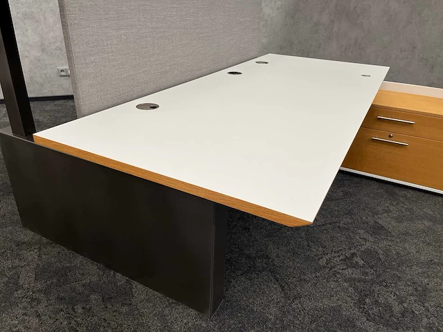 Twinform - design elektrisch zit/sta werkplek 200x85 met dressoir - blank gelakt frame - afbeelding 31 van  33