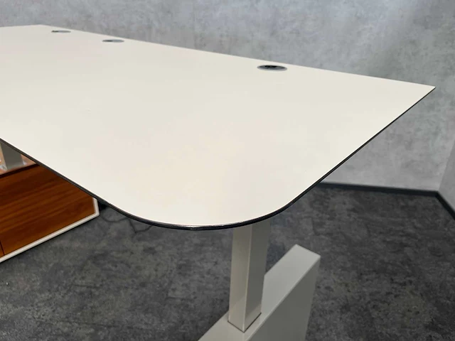 Twinform - elektrisch zit/sta design werkplek 200x85 met dressoir - afbeelding 14 van  17