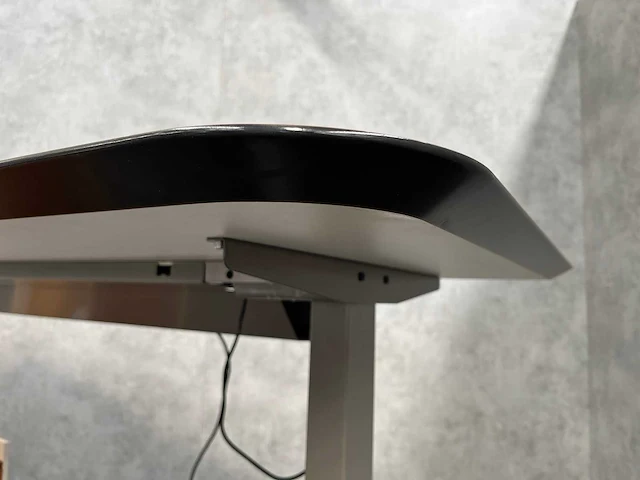 Twinform - elektrisch zit/sta design werkplek 200x85 met dressoir - afbeelding 16 van  17