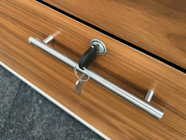 Twinform - elektrisch zit/sta design werkplek 200x85 met dressoir - afbeelding 8 van  21