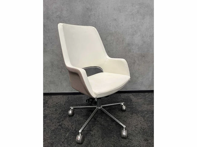 Twinform/ andreu world - 5p design conferentie set ø180 - afbeelding 24 van  29