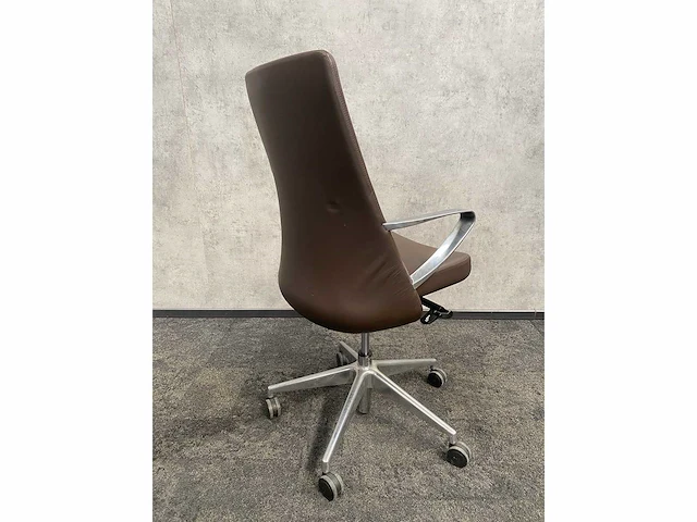 Twinform cocoon - lederen design bureaustoel - afbeelding 13 van  16