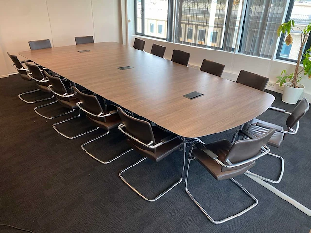 Twinform t-seat - 14 persoons conferentieset 450x220 - afbeelding 1 van  27