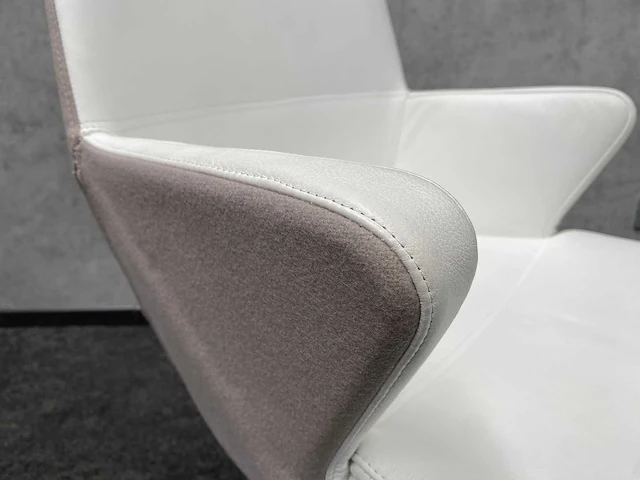Twinform t-seats - design ontvangstset - afbeelding 14 van  16