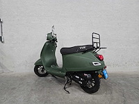 Tym - snorscooter - vespa alpha - 4t 25km uitvoering fbh35n - afbeelding 6 van  7
