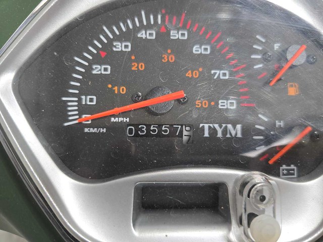 Tym - snorscooter - vespa alpha - 4t 25km uitvoering fbh35n - afbeelding 7 van  7