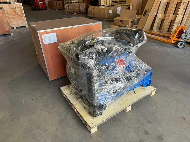 Tyreon tc24as heavy-duty banden demonteermachine met kantelende kolom en dubbele airbooster in de spanklauwen - afbeelding 24 van  26
