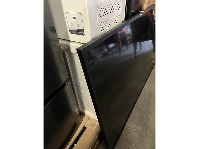 U-line uhd display 84 inch philips, bdl8470qu - afbeelding 4 van  7