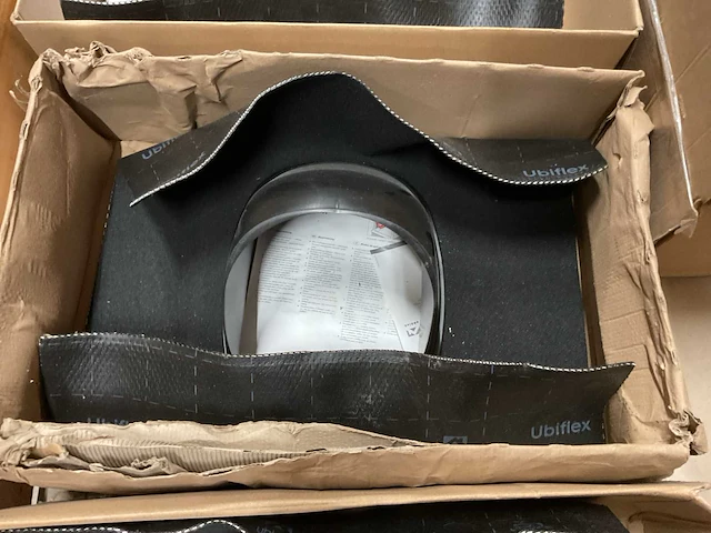 Ubbink ubiflex universele dakdoorvoer - afbeelding 4 van  5