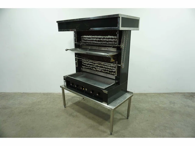 Ubert - fg3 - rotisserie - afbeelding 1 van  11