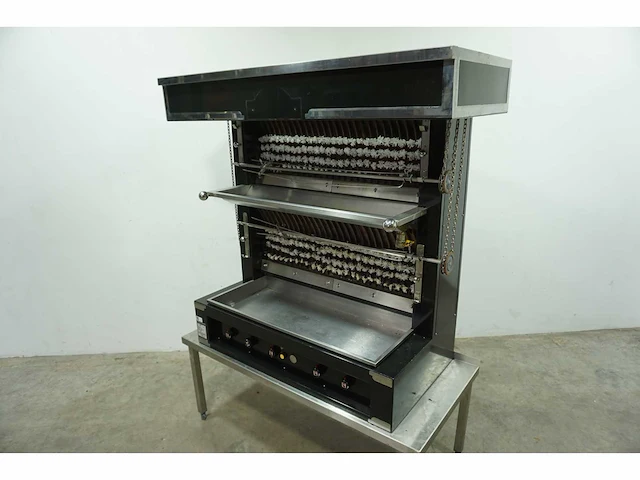Ubert - fg3 - rotisserie - afbeelding 4 van  11