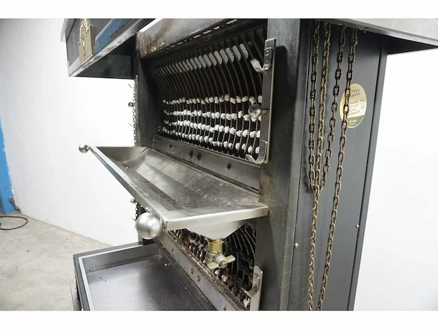 Ubert - rotesserie - afbeelding 4 van  6