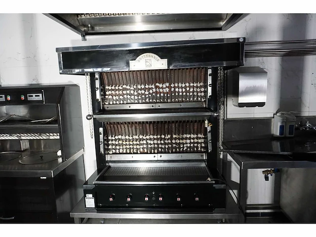 Ubert - rotesserie - afbeelding 2 van  8