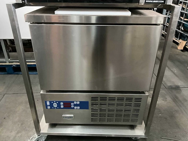 Ubert rotisserie rt 403 kippengrill & blastchiller - afbeelding 11 van  11