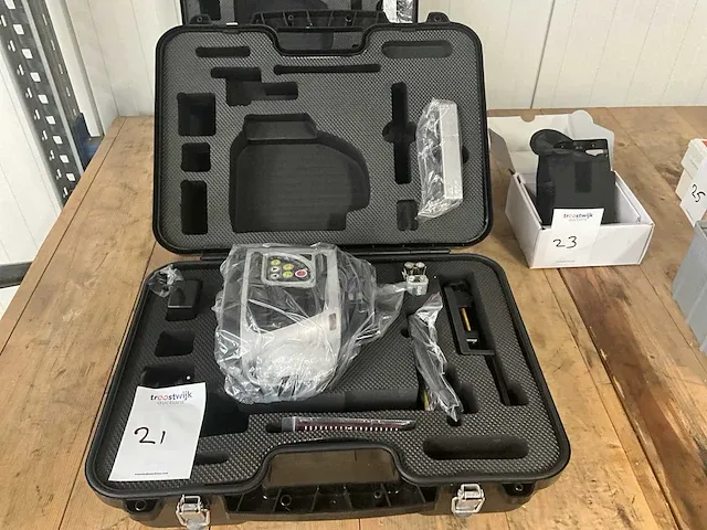 Ubex xr650 bouwlaser - afbeelding 12 van  12