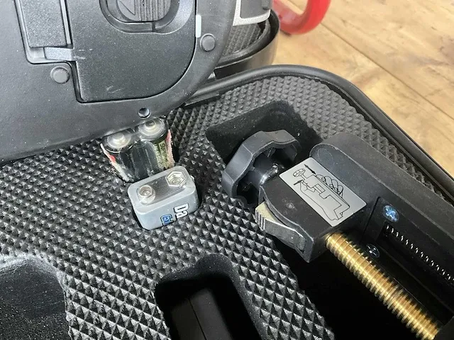 Ubex xr650 bouwlaser - afbeelding 11 van  12