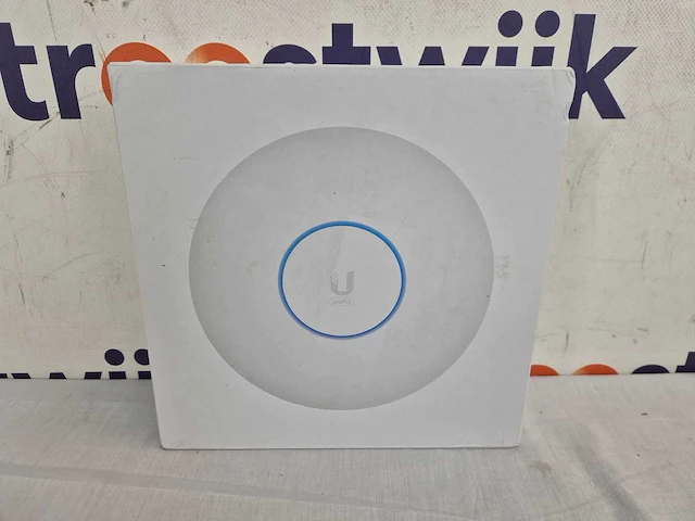 Ubiquiti unifi 6 professional - network accesspoint - wifi versterker - wi-fi 6 - 4800 mbps - afbeelding 2 van  2
