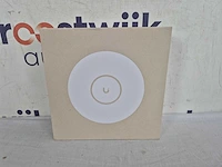 Ubiquiti unifi 6 professional - network accesspoint - wifi versterker - wi-fi 6 - 4800 mbps - afbeelding 2 van  2