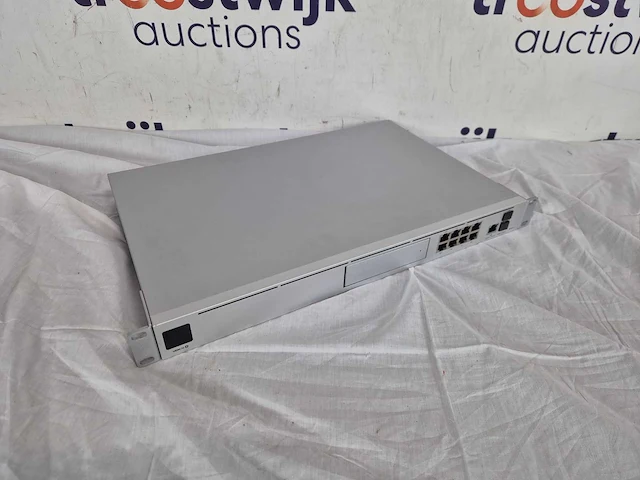 Ubiquiti unifi dream machine pro - fully managed netwerkswitch - security gateway - afbeelding 2 van  2