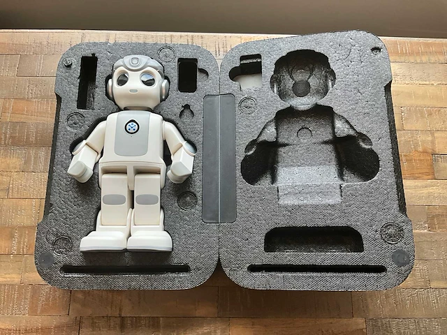 Ubtech alpha mini robot - afbeelding 6 van  7