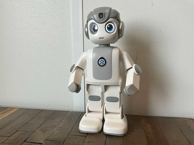 Ubtech alpha mini robot - afbeelding 1 van  6