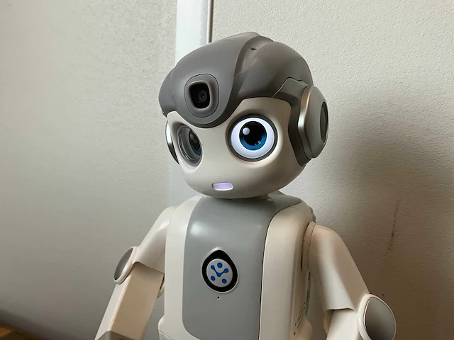 Ubtech alpha mini robot - afbeelding 2 van  8