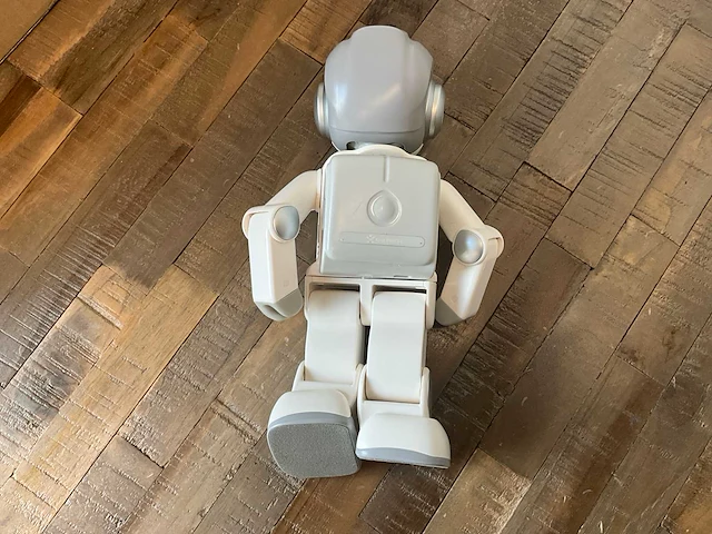 Ubtech alpha mini robot - afbeelding 4 van  7