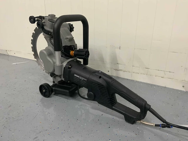 Uf equipment - 2025 - ac7400 - betonzaag - afbeelding 22 van  24