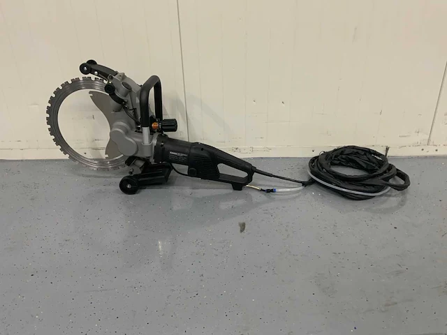 Uf equipment - 2025 - ac8400 - betonzaag - afbeelding 7 van  20